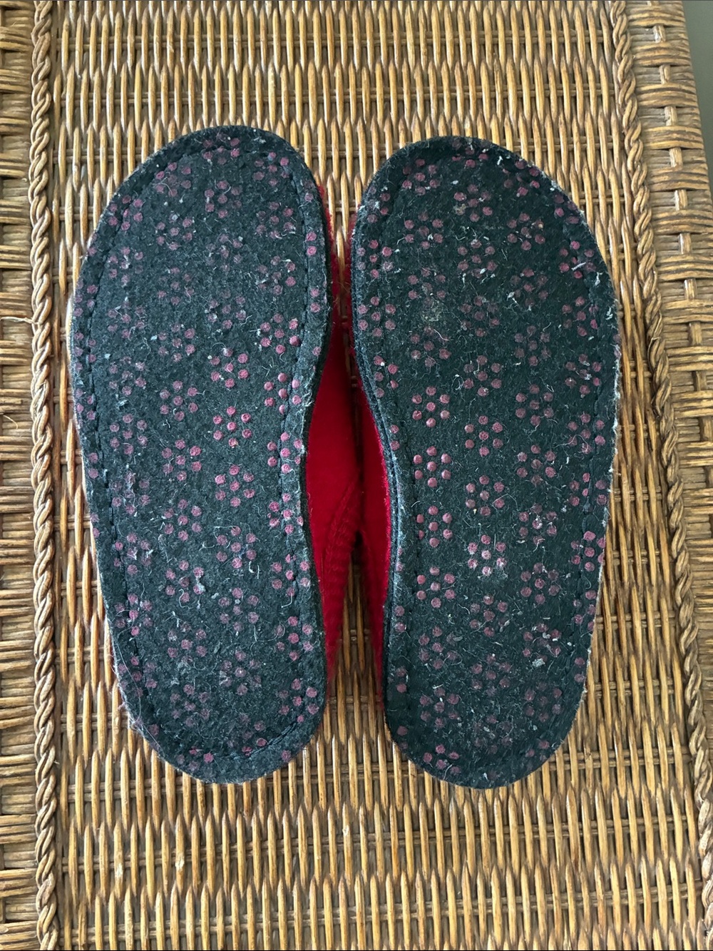 Haflinger Red Wool Owl Slippers - Picture 2 of 3